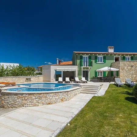 Silvana Hébergement de vacances Sveti Petar u Sumi
