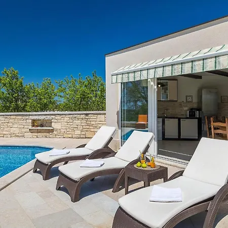 Holiday home Silvana Sveti Petar u Sumi