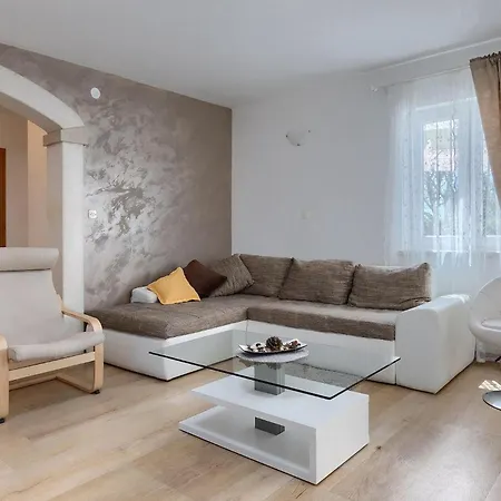 Holiday home Silvana Sveti Petar u Sumi